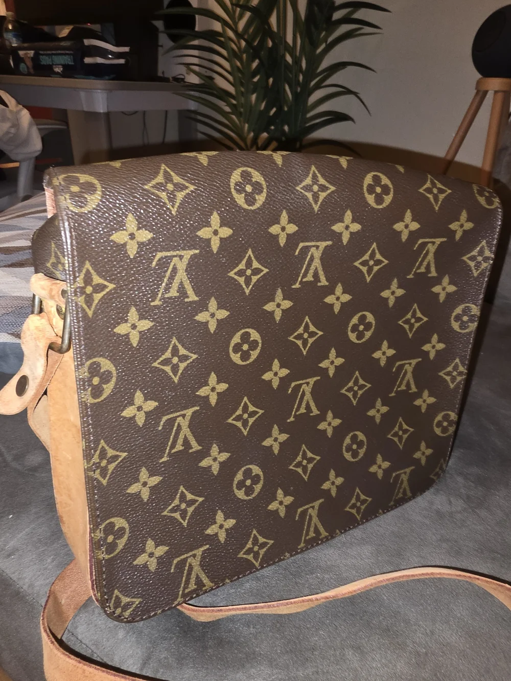 Louis Vuitton Monogram Canvas Brown Messenger Bag